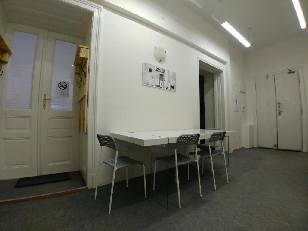 Rooms Veveri - Uvoz, 10 Min Peski Do Centru ブルノ エクステリア 写真