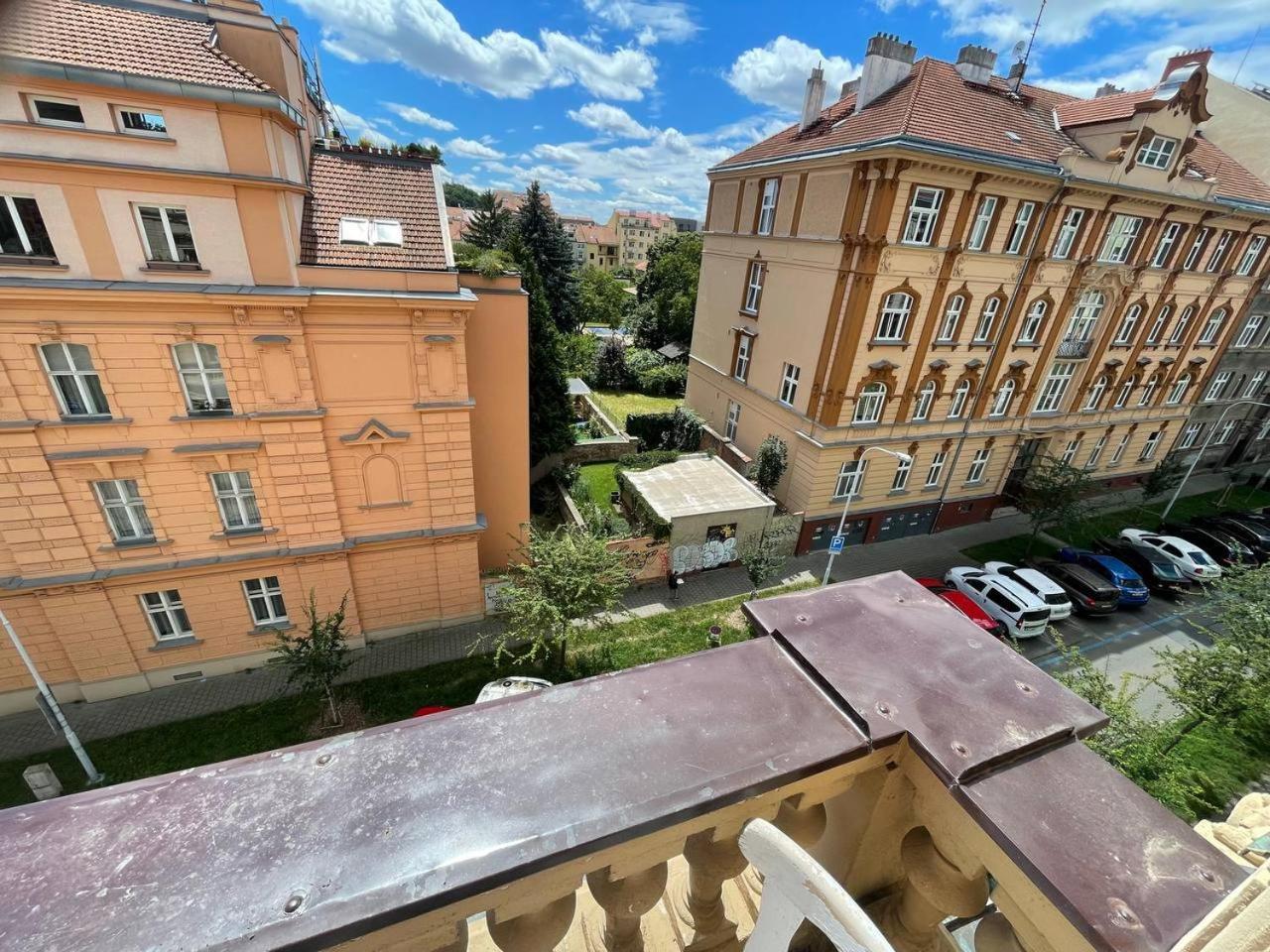 Rooms Veveri - Uvoz, 10 Min Peski Do Centru ブルノ エクステリア 写真